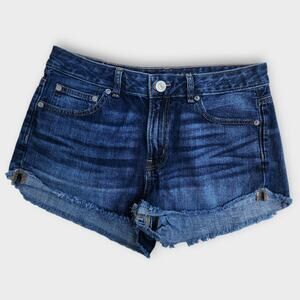 American Eagle Shorts Women's 8 Blue Denim Tomgirl Shortie Distressed Dark Wash